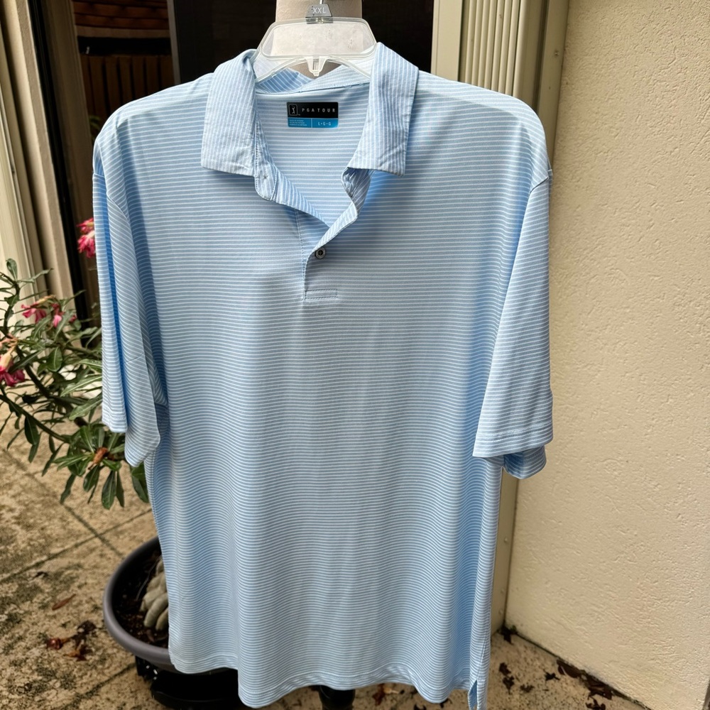 PGA TOUR. Lightweight Golf Shirt. Pale blue & White. Size Large. Short Sleeves.